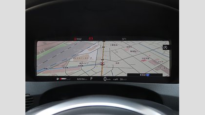 F-Pace 6