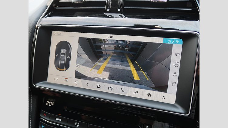 2018 認定中古車 Jaguar F-Pace Silicon Silver 2.0L I4 Pet Mid DOHC AJ200 Ｒ－スポーツ
