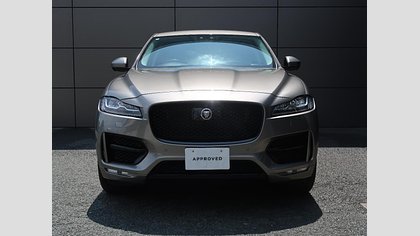 F-Pace 43