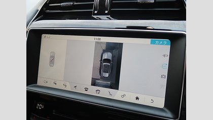 F-Pace 72