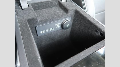 F-Pace 75