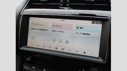 F-Pace 34