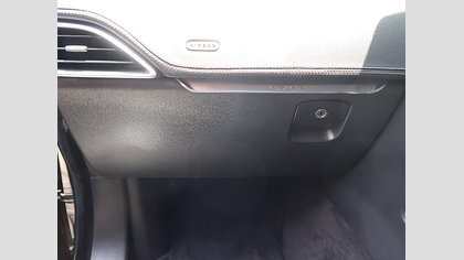 F-Pace 5