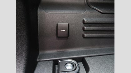 Defender 110 21