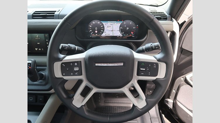 2024 認定中古車 Land Rover Defender 110 サントリーニブラック D300 AWD（AT） XダイナミックSE
