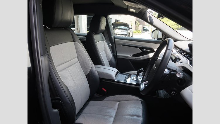 2019 認定中古車 Land Rover Range Rover Evoque サントリーニブラック D180 R-DYNAMIC SE