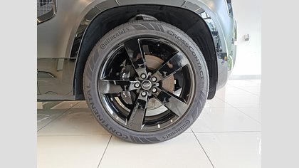 Defender 110 8