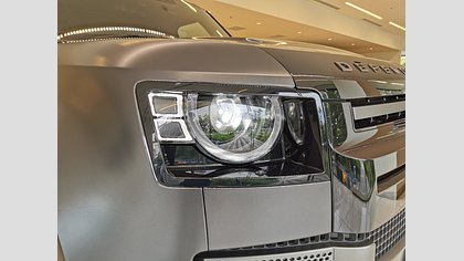 Defender 110 9
