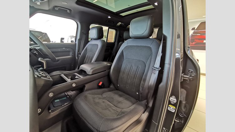 2023 認定中古車 Land Rover Defender 110 カルパチアングレイ P525 AWD (AT) V8 CARPATHIAN EDITION