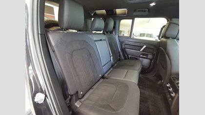 Defender 110 4