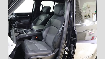 Defender 110 2