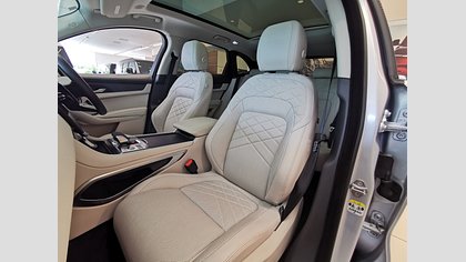 F-Pace 2