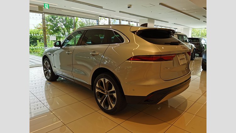 2022 認定中古車 Jaguar F-Pace ハクバシルバー P250 AWD（オートマチック） S