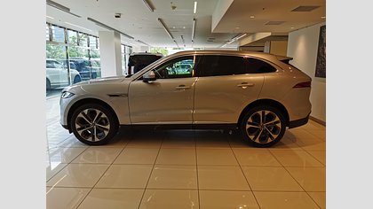 F-Pace 5