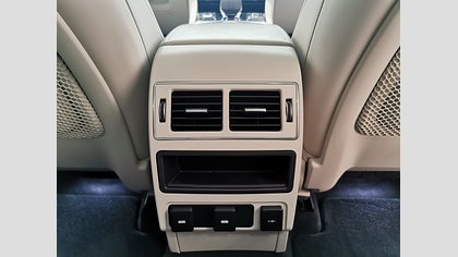 F-Pace 21