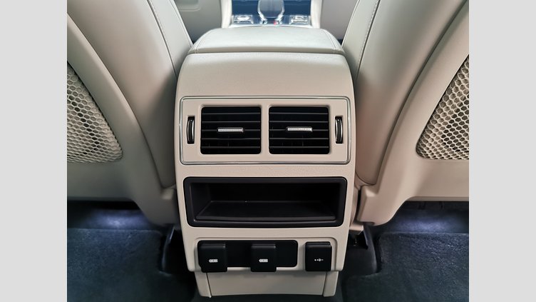 2022 認定中古車 Jaguar F-Pace ハクバシルバー P250 AWD（オートマチック） S