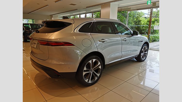 2022 認定中古車 Jaguar F-Pace ハクバシルバー P250 AWD（オートマチック） S