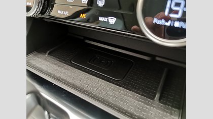 F-Pace 24
