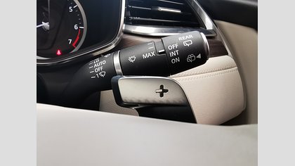 F-Pace 26