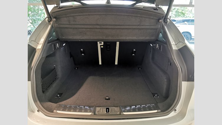 2022 認定中古車 Jaguar F-Pace ハクバシルバー P250 AWD（オートマチック） S