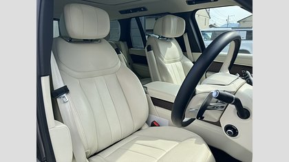 Range Rover 27