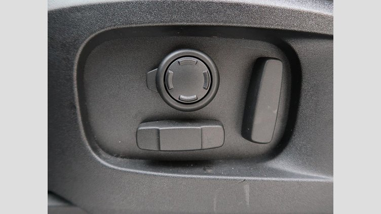 2022 認定中古車 Land Rover Defender 110 Santorini Black 3.0 litre i6D​ ダイナミックＨＳＥ Ｄ３００ エアサスペンション装着車