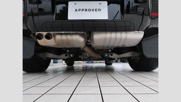 2022 認定中古車 Land Rover Defender 110 Santorini Black 3.0 litre i6D​ ダイナミックＨＳＥ Ｄ３００ エアサスペンション装着車