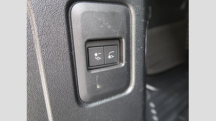 Defender 110 28