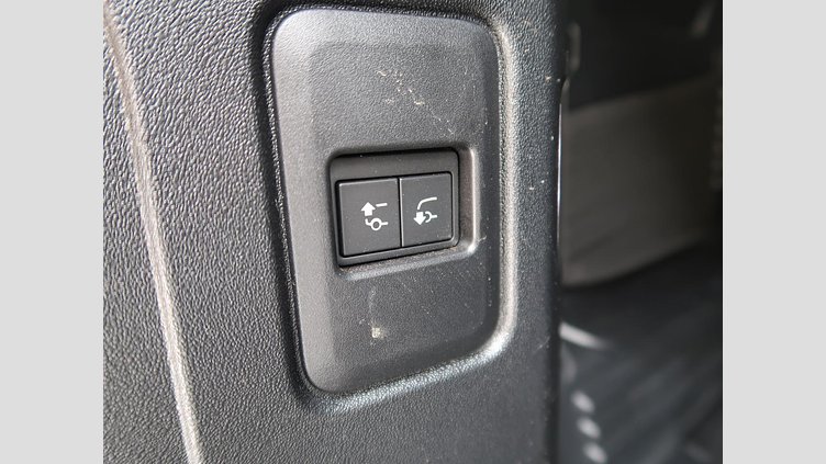 2022 認定中古車 Land Rover Defender 110 Santorini Black 3.0 litre i6D​ ダイナミックＨＳＥ Ｄ３００ エアサスペンション装着車