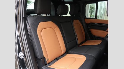 Defender 110 36