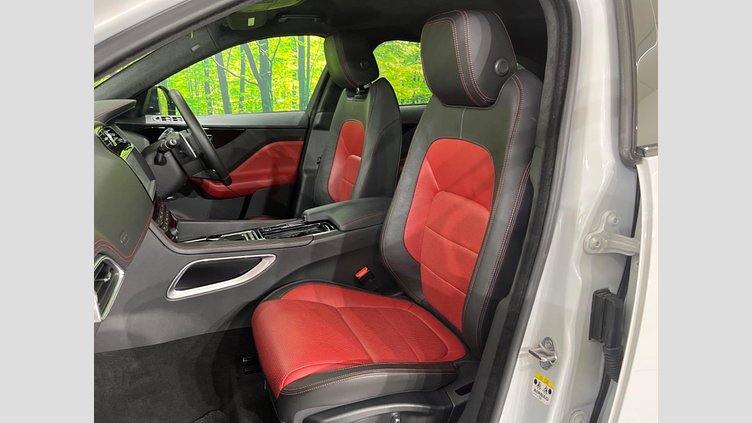 2018 認定中古車 Jaguar F-Pace Yulong White 2.0L I4 Pet Mid DOHC AJ200 R-SPORTS
