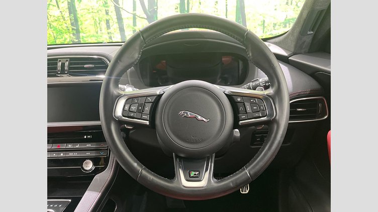 2018 認定中古車 Jaguar F-Pace Yulong White 2.0L I4 Pet Mid DOHC AJ200 R-SPORTS