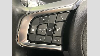 F-Pace 24