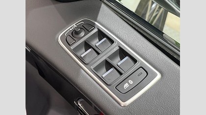 F-Pace 19
