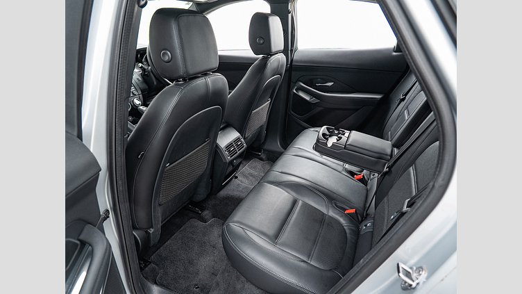 2020 認定中古車 Jaguar E-Pace インダスシルバー D180 オートマチック全輪駆動 S　D180 