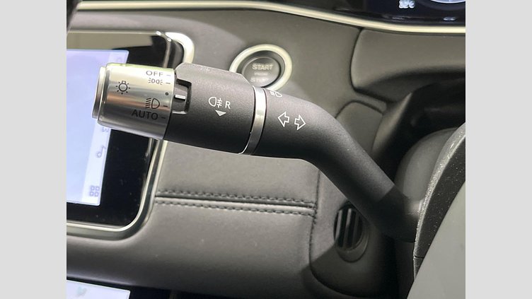 2022 認定中古車 Land Rover Range Rover Evoque フジホワイト P200 AWD（オートマチック） SE