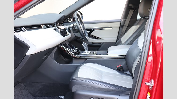 2019 認定中古車 Land Rover Range Rover Evoque フィレンツェレッド D180 R-DYNAMIC SE