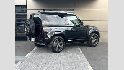 Defender 90 10
