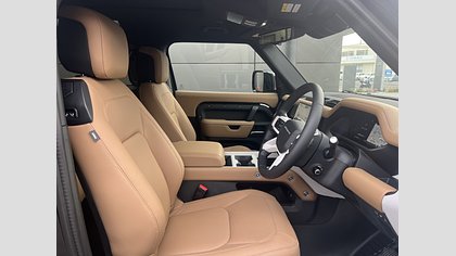 Defender 90 12