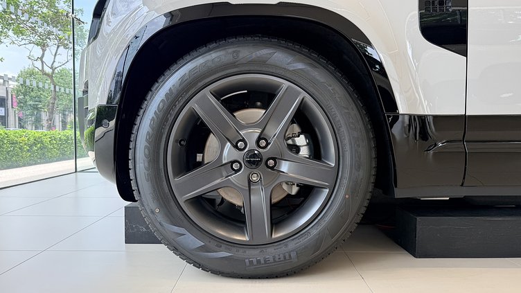 2026 新車 Land Rover Defender 110 (1CN) Borasco Grey 布拉斯卡灰 D250  輕油電混合 X-Dynamic SE