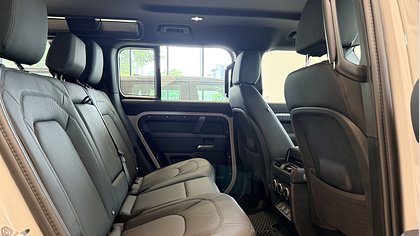 Defender 110 6