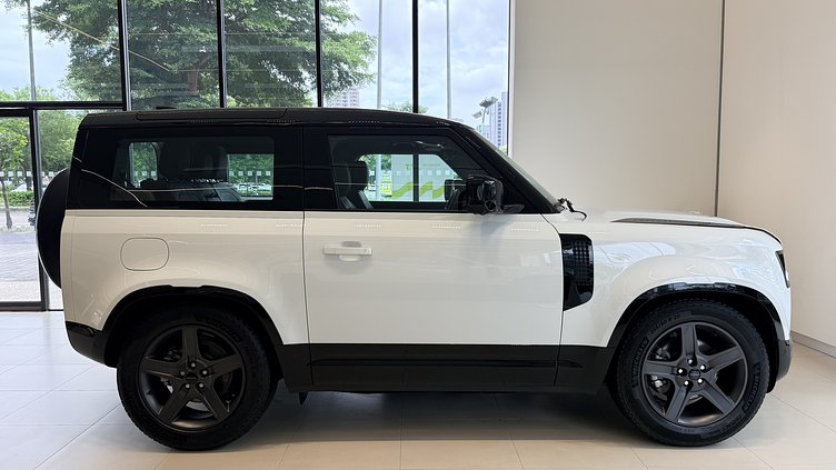 2026 新車 Land Rover Defender 90 (1AA) Fuji White 富士山白 D250  輕油電混合 X-Dynamic SE