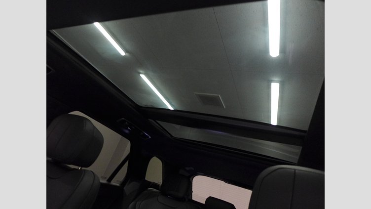 2024 認定中古車 Land Rover Range Rover Sport フィレンツェレッド P550eプラグインハイブリッド（ガソリン） スタンダードホイールベース Dynamic SE