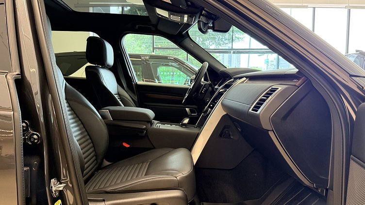 2025 新車 Land Rover Discovery Carpathian Grey 喀爾巴阡灰 D250 柴油輕油電混合 Dynamic SE