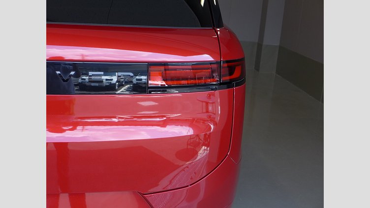 2024 認定中古車 Land Rover Range Rover Sport フィレンツェレッド P550eプラグインハイブリッド（ガソリン） スタンダードホイールベース Dynamic SE