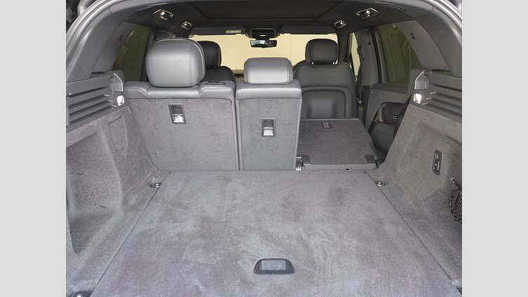 2024 認定中古車 Land Rover Range Rover Sport フィレンツェレッド P550eプラグインハイブリッド（ガソリン） スタンダードホイールベース Dynamic SE
