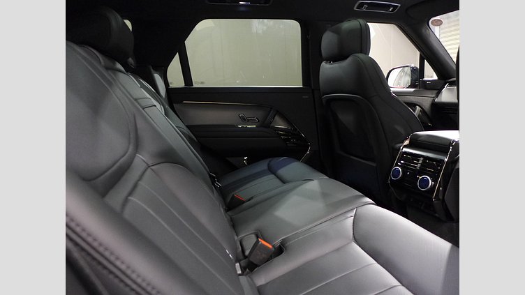 2024 認定中古車 Land Rover Range Rover Sport フィレンツェレッド P550eプラグインハイブリッド（ガソリン） スタンダードホイールベース Dynamic SE