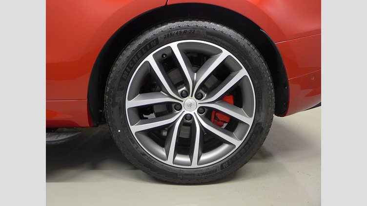 2024 認定中古車 Land Rover Range Rover Sport フィレンツェレッド P550eプラグインハイブリッド（ガソリン） スタンダードホイールベース Dynamic SE