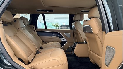 Range Rover 7