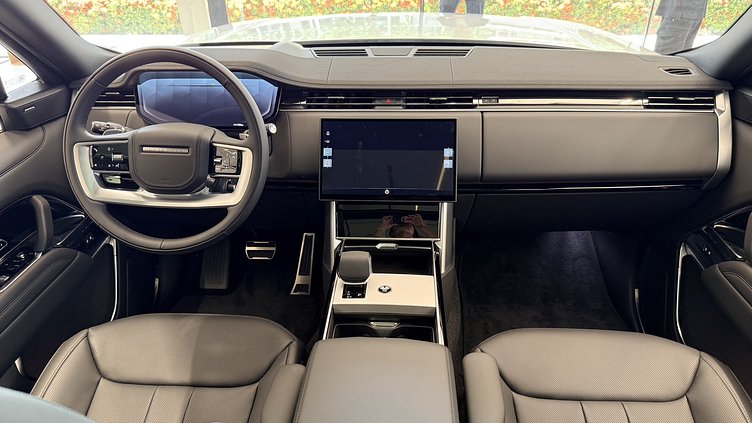 2025 新車 Land Rover Range Rover (1EJ) Ostuni Pearl White 珍珠白 P400 汽油 (輕油電混合) 標準軸距 SE